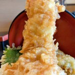 どんと屋 - 上天丼の穴子天1本