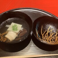 一汁ニ菜 うえの 箕面店 - 椀。器は輪島塗