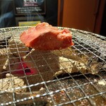 炭火焼肉ぐら 仙台朝市駅前店 - 厚切り牛タン