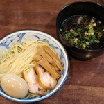 三谷製麺所 - 冷やし(醤油) 中太麺　２杯目