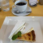 Sara - デザートはケーキ2種とホットコーヒー