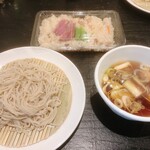鴨蕎麦 流水庵 - 料理写真:鴨蕎麦(つけ)¥1,000、鴨飯¥500