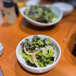 焼肉 隼 - お野菜も新鮮で美味しいですね♡(*´ω｀*)