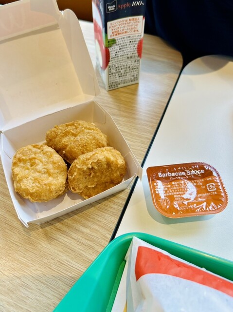 マクドナルド 13号天童長岡店（McDonalds） - 高擶（ハンバーガー）の写真