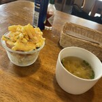 キッチントマト - スープはハンバーグと一緒に提供してほしかった