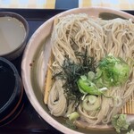 麺専門店アラキ - ザルそば￥890  どーみても2人前w