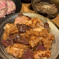 ホルモン焼肉 富や 栄店 - 