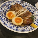 上本町おみかん - アーモンド豚の角煮