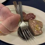 アルボルゴ - ハムとメロン、サラミ、パテドカンパーニュ