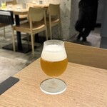 salmon atelier Hus - 