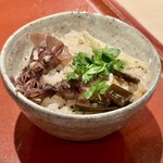 麦と麺助 - ホタルイカの土鍋ご飯