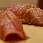 鮨 やすみつ - お腹のトロ