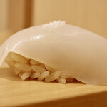 鮨 やすみつ - 墨烏賊