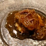 ウチダ テイ - 牛肉の煮込み、トロトロです