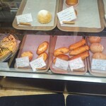 빵노 아루쿠라시 푸치 파리 - 매장 내부