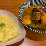 キャンディスパイス - ポーク角煮　ターメリックライス大盛