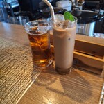 마루피니 - 우롱차, 스리랑카식 밀크 아이스 커피