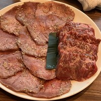 焼肉うしごろ 新宿三丁目店 - 