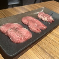 中目黒焼肉 登牛門 - 