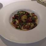 レストラン アラジン - 柔らか蒸し鮑と絹さや、セップ茸のマリネ、肝のクリームを添えて
      2014-8