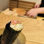 すし処 ひさ田 - 【写真⑳】いぶりがっこ入りネギトロ巻き