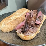 焼肉 ホルモン Beef Boss - バインミー