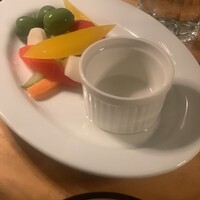 カルネジーオ イースト - 