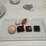 メゾン ポール・ボキューズ - 