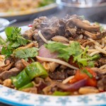 館山美食倶楽部 - 2025.5 ラグメン（羊肉と砂漠のキノコのウイグル和え麺）