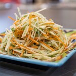 館山美食倶楽部 - 2025.5 ジャガイモとニンジンとフェンネルのサラダ