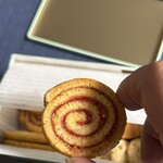 ビスキュイテリエ ブルトンヌ - 商品名　バカボンのほっぺ（嘘です）