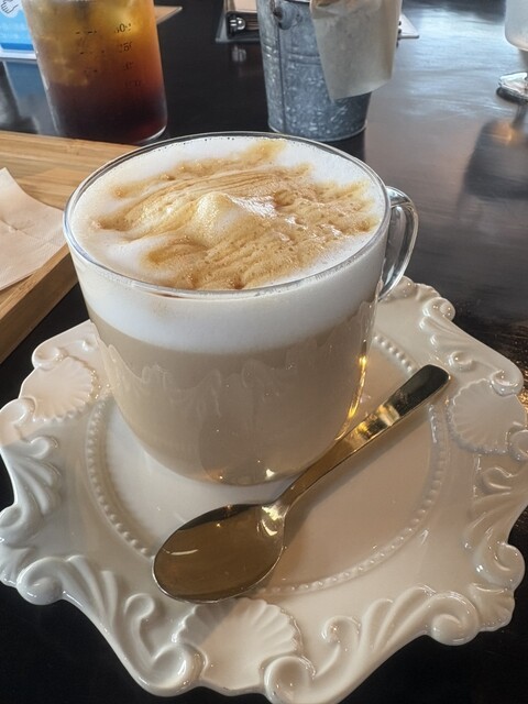 キッチン&カフェ ガレガレ （kitchen＆cafe GAREGARE） - 岩瀬浜