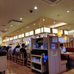 回転寿し トリトン - 店内の雰囲気