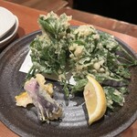 甚六 - ウドの葉の天ぷら