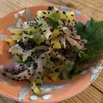 よってけ酒場 - しめ鯖のたくあんあえ