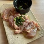 鳥焼肉ヒキワライ - 「もも青唐焼」679円