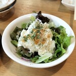 煮込 蔦八はなれ - ポテサラ