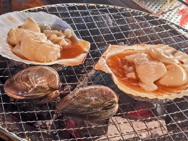七輪焼 お魚くわえたどら猫 （しちりんやきおさかなくわえたどらねこ