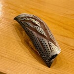 鮨 しゅん輔 - 小肌です