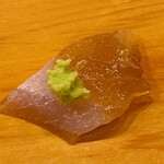 鮨 しゅん輔 - 本山葵を乗せたメカジキ