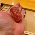 鮨 しゅん輔 - 小泊の大トロです