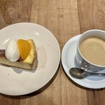 コム・シノワ - ホットコーヒーと共に