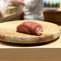 鮨 富かわ - 本鮪 中トロ(2枚重ね)