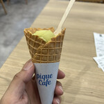 pique cafe - LINEの友達追加　ジェラート（G. ピスタチオ）＋コーン（無料）