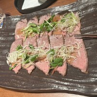 肉料理 KOJIRO - 黒毛和牛のローストビーフ