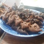 黄金屋 - モツ煮込み　串