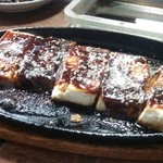 黄金屋 - 豆腐（みそタレ付き）