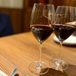 ビフテキ家あづま - 飲み放題赤ワイン