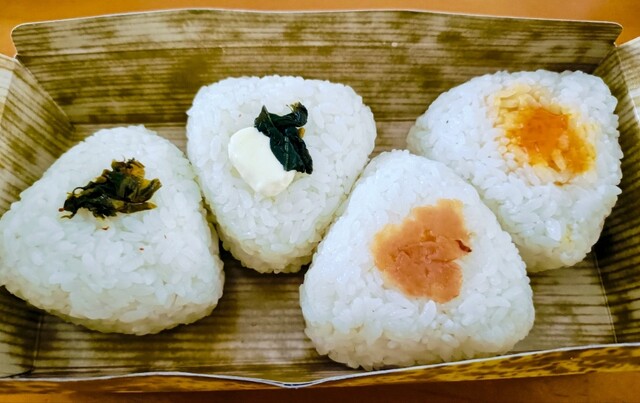 岩手県北上市の人気おにぎり店「穂（みのり） &ndash; 柳原」手作りおにぎりと季節の味