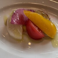 トラットリア グランボッカ - 前菜　バーニャカウダソースが下にいる